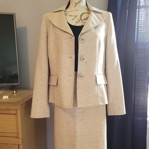 Evan Picone skirt suit
